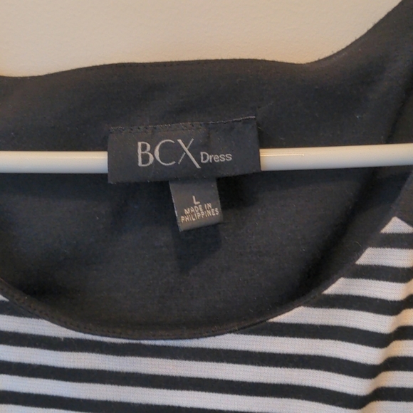 BCX Dress - Picture 2 of 4